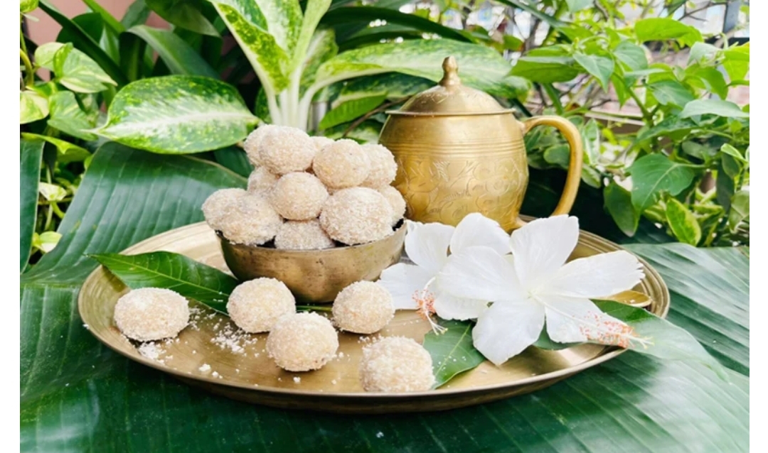 পুজোয় এখনো যারা নাড়ু বানাননি, তারা আজই বানিয়ে নিন