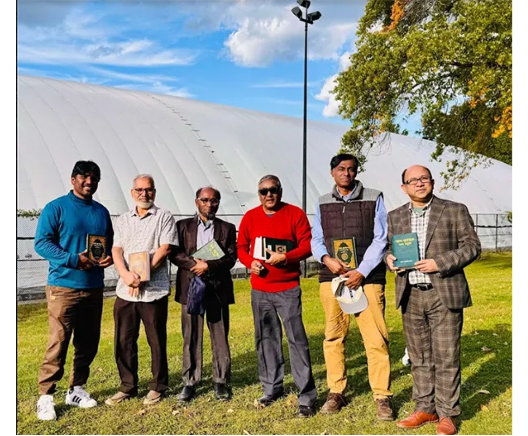 মহাবিশ্বের একমাত্র পরিপূর্ণ এবং সর্বশেষ ঐশী গ্রন্থ আল-কোরআন
