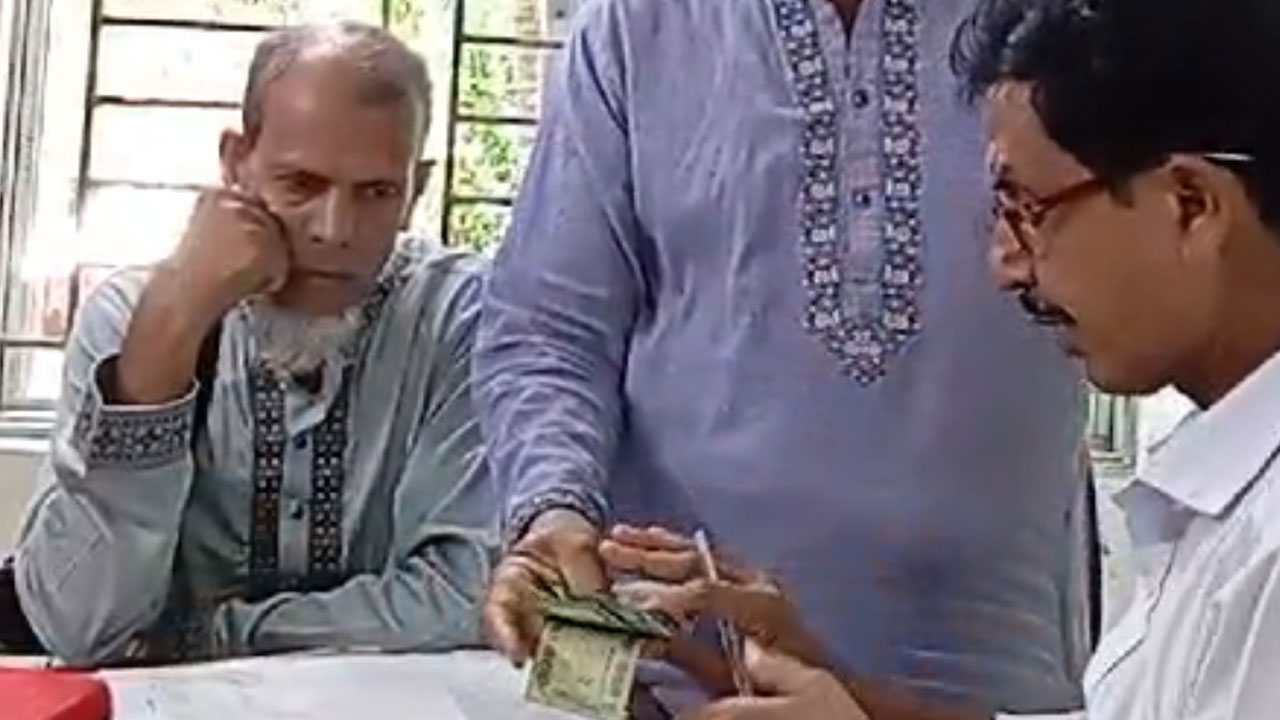 ‘যত তাড়াতাড়ি টাকা দেবেন তত তাড়াতাড়ি কাজ হবে’