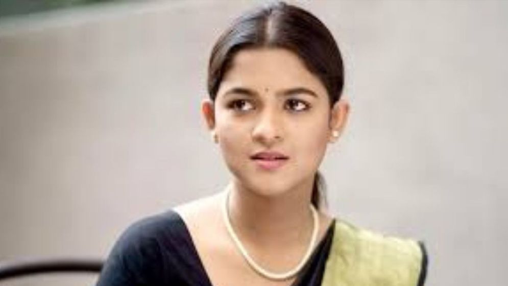 শুধু সমুদ্র আর আমি—এখানেই আমার থাকা উচিত: সাদিয়া আয়মান