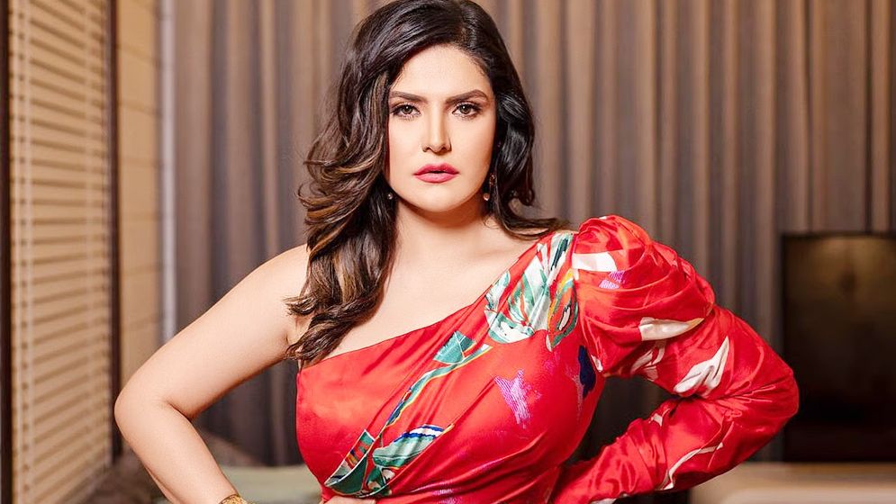 পাপারাজ্জির আপত্তিকর আবদার, কড়া জবাব দিলেন জেরিন খান